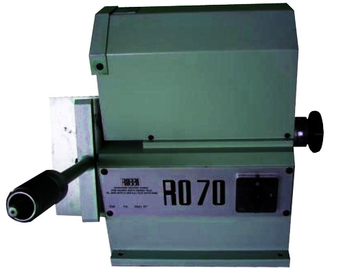 Станок для шлифовки крышек подшипников ROBBI Ro70 - нажмите, чтобы увеличить